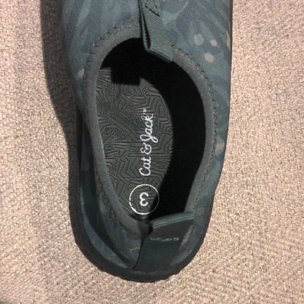 Cat & Jack Boys Water Shoes